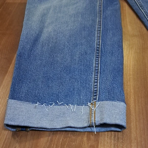 Universal Thread Blue Wide Leg Jeans - Picture 3 of 10